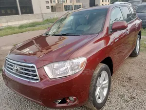 Toyota Highlander Limited 2011 Red