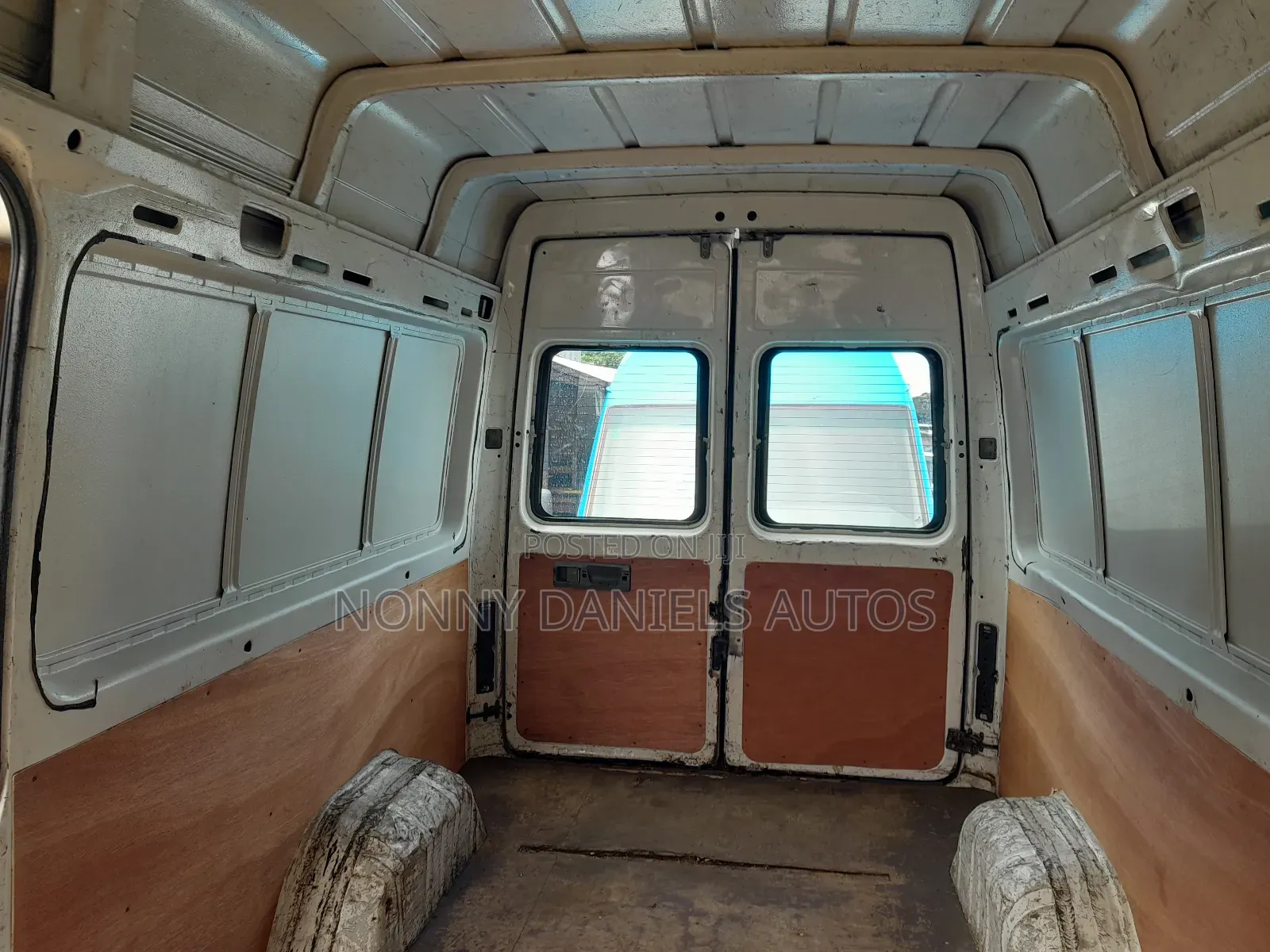 Volkswagen LT 2002 White