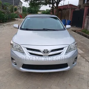 Toyota Corolla 2013 Silver