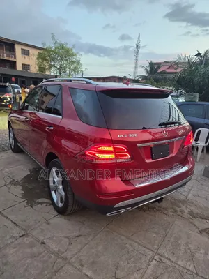 Mercedes-Benz GLE-Class 2018 Red