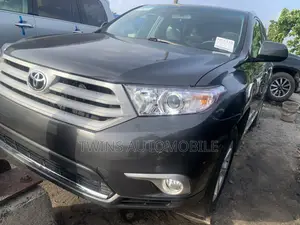 Toyota Highlander Limited 3.5l 4WD 2013 Gray