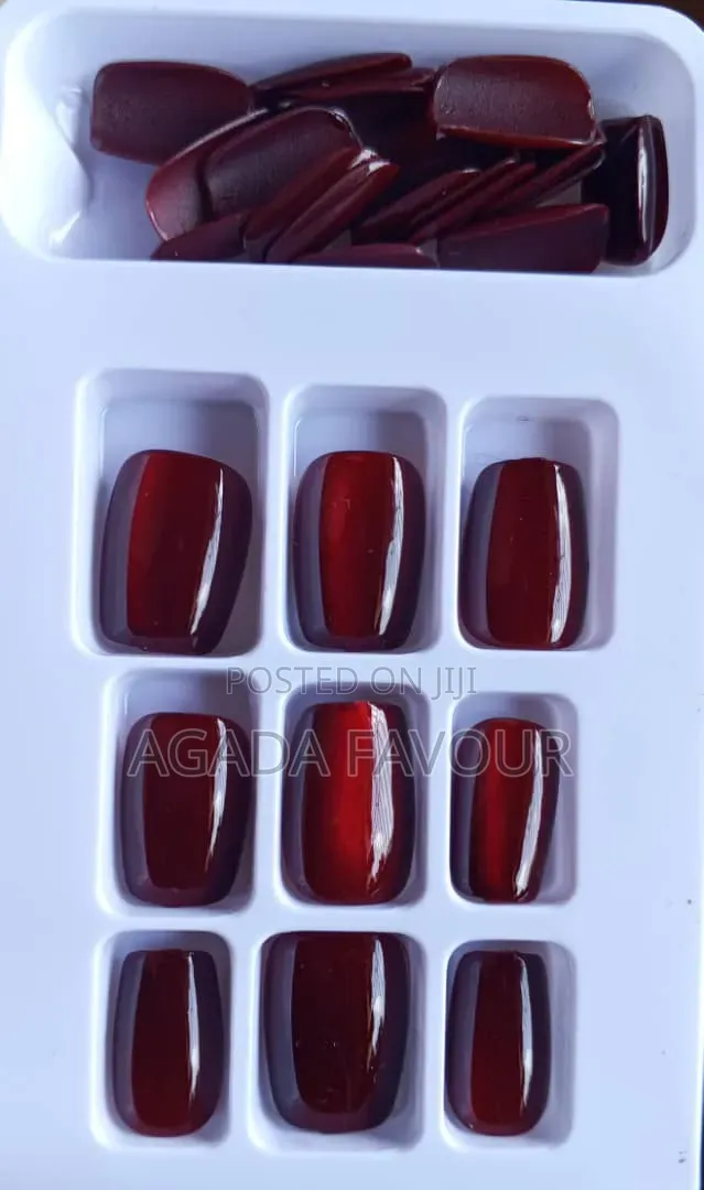 Presson Nails