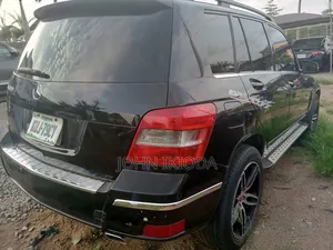 Mercedes-Benz GLK-Class 2012 Black