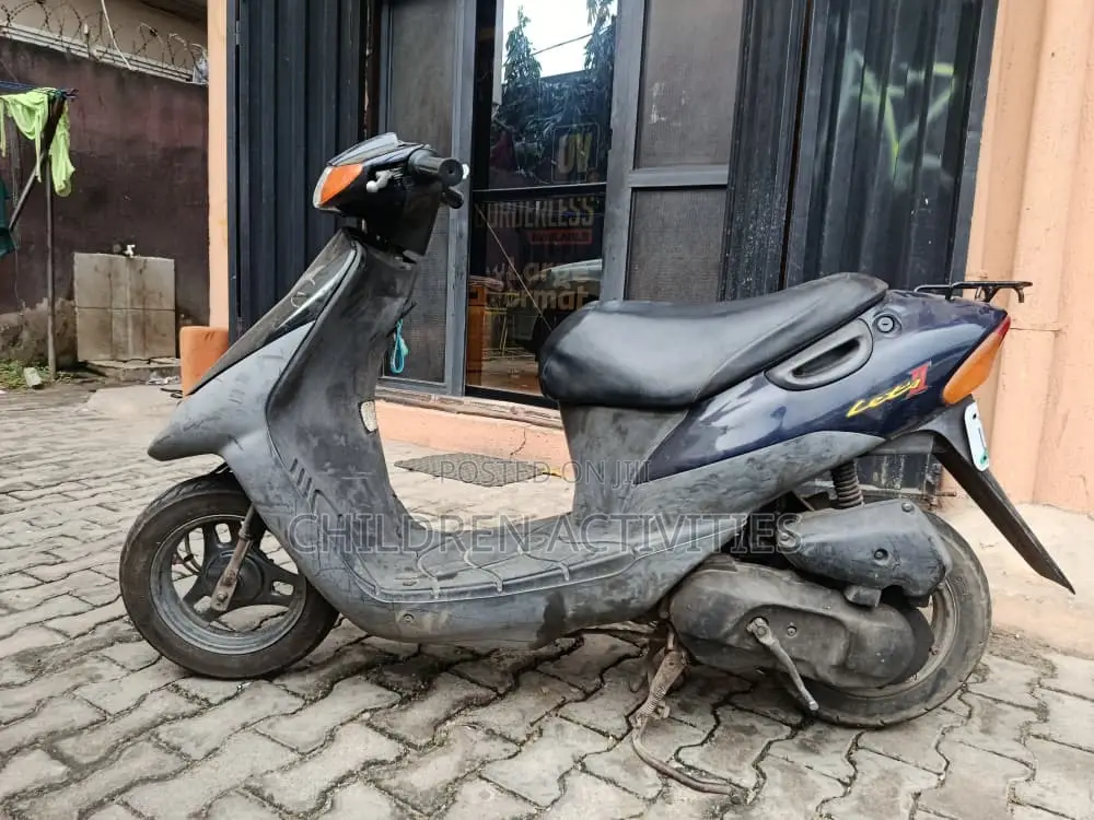 Suzuki Lets 2018 Black
