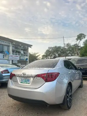 Toyota Corolla 2016 Silver