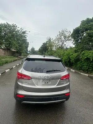 Hyundai Santa Fe SE AWD 2016 Gray