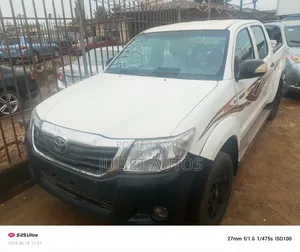 Toyota Hilux 2014 White