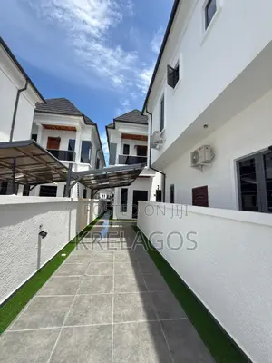 4bdrm Duplex in Orchid, Chevron for rent
