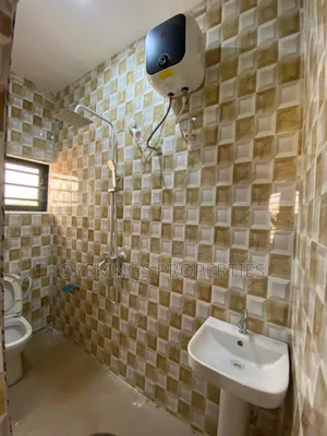 2bdrm Block of Flats in Red Gate, Oluyole Estate for rent