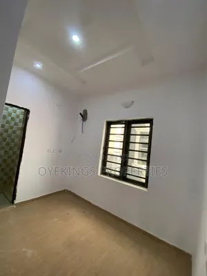 2bdrm Block of Flats in Red Gate, Oluyole Estate for rent