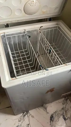 Freezer 214litres 24kg