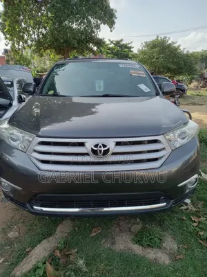 Toyota Highlander Limited 2012 Gray