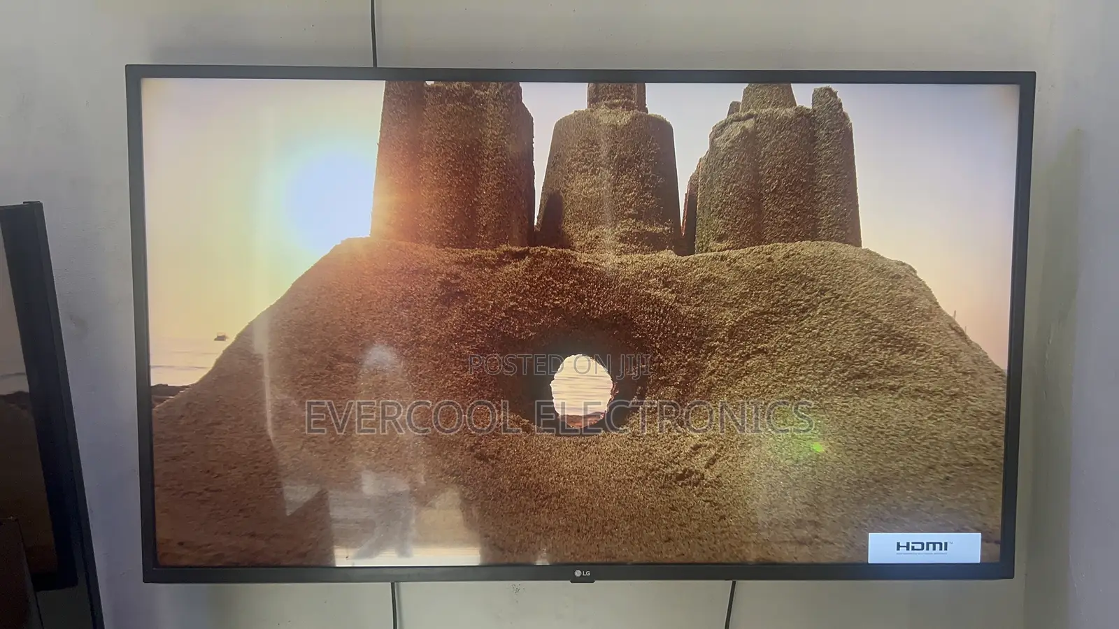 Premium 50” Lg Uhd Smart Tv With Thinq Ai
