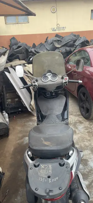 Piaggio Scooter 2004 Black