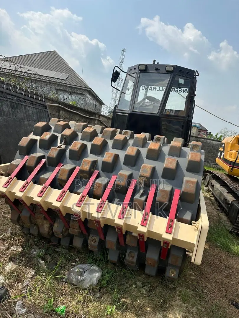 Roller Compactor