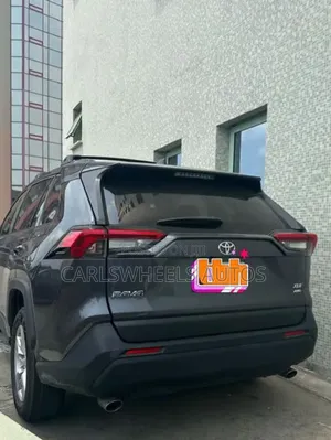Toyota RAV4 XLE AWD 2020 Black