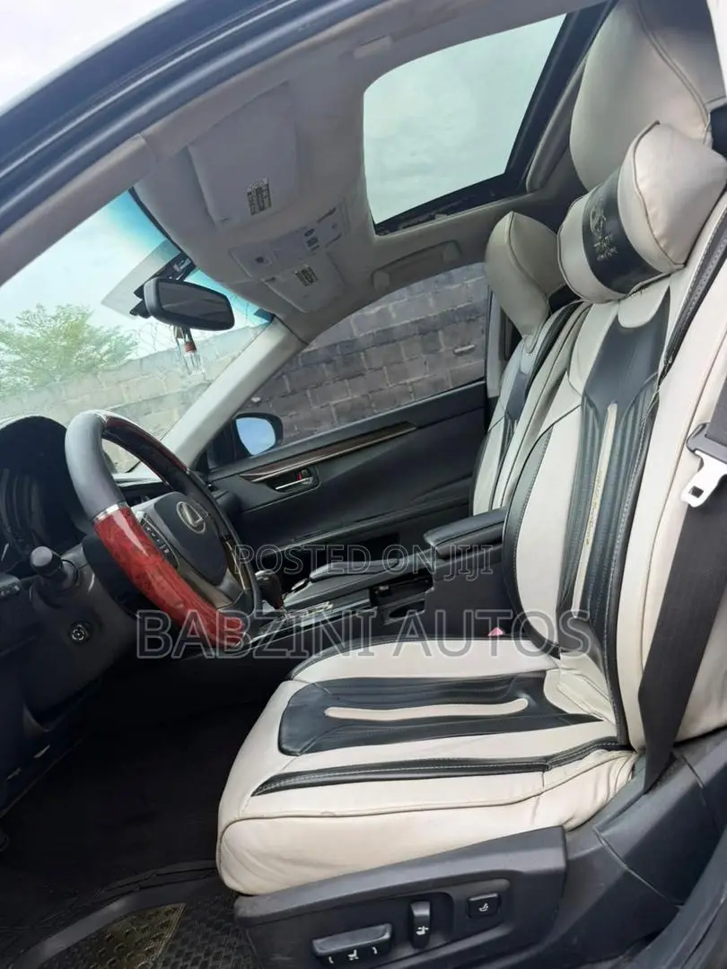 Lexus ES 2014 Black
