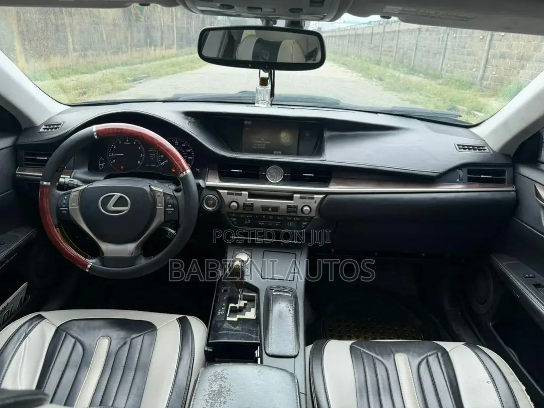 Lexus ES 2014 Black