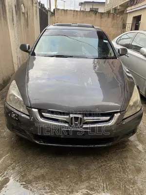 Honda Accord 2005 Gray