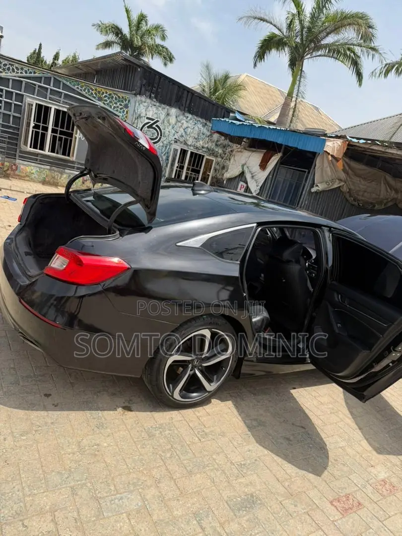 Honda Accord 2018 Black