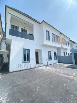4bdrm Duplex in Orchid, Chevron for sale