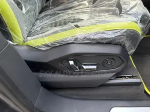 Lamborghini Urus Base 4dr AWD 2020 Gray