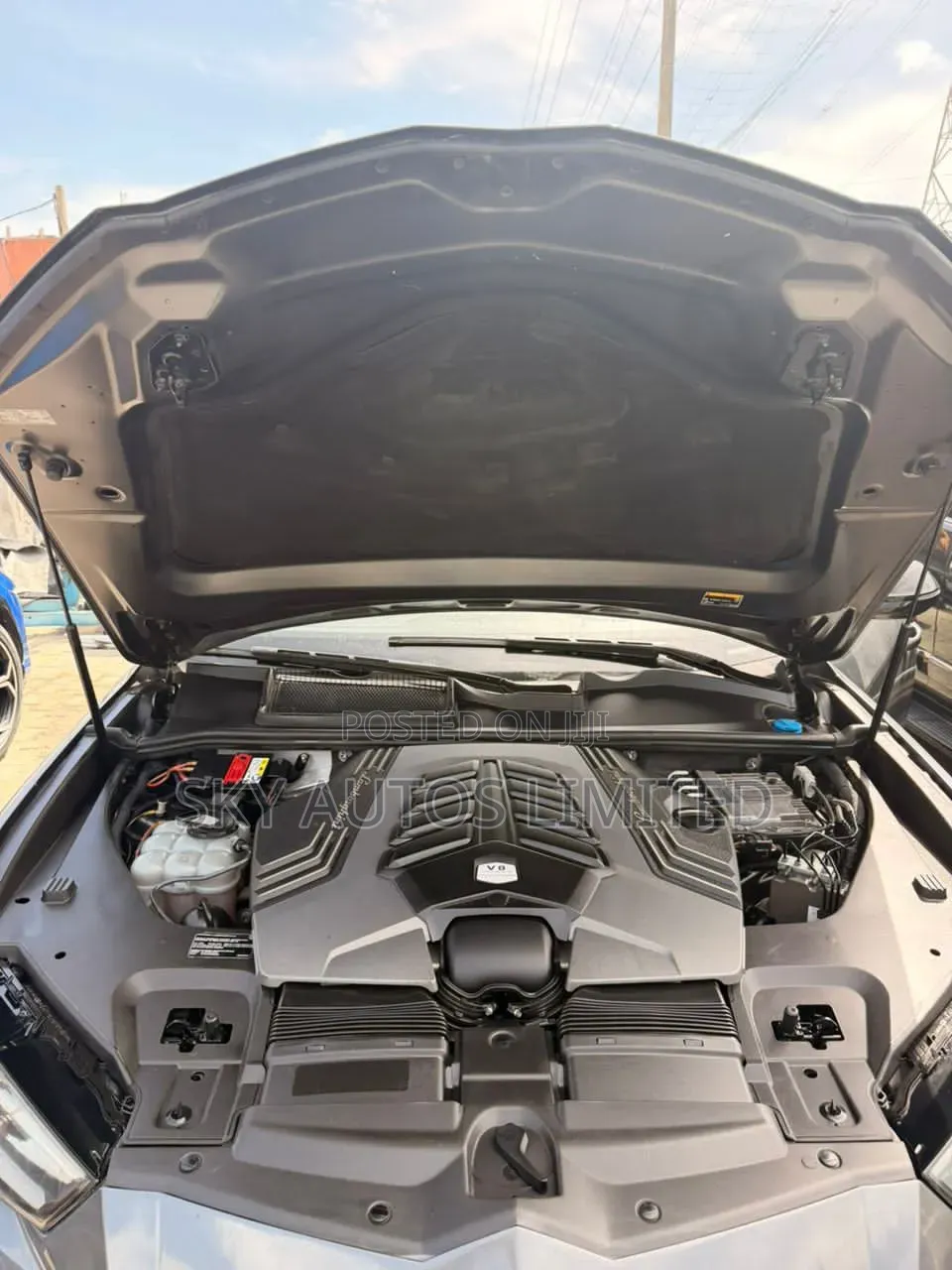 Lamborghini Urus Base 4dr AWD 2020 Gray