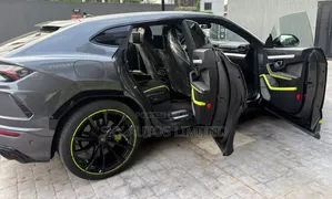 Lamborghini Urus Base 4dr AWD 2020 Gray