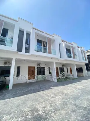 Furnished 3bdrm Duplex in Orchid Road, Chevron for sale