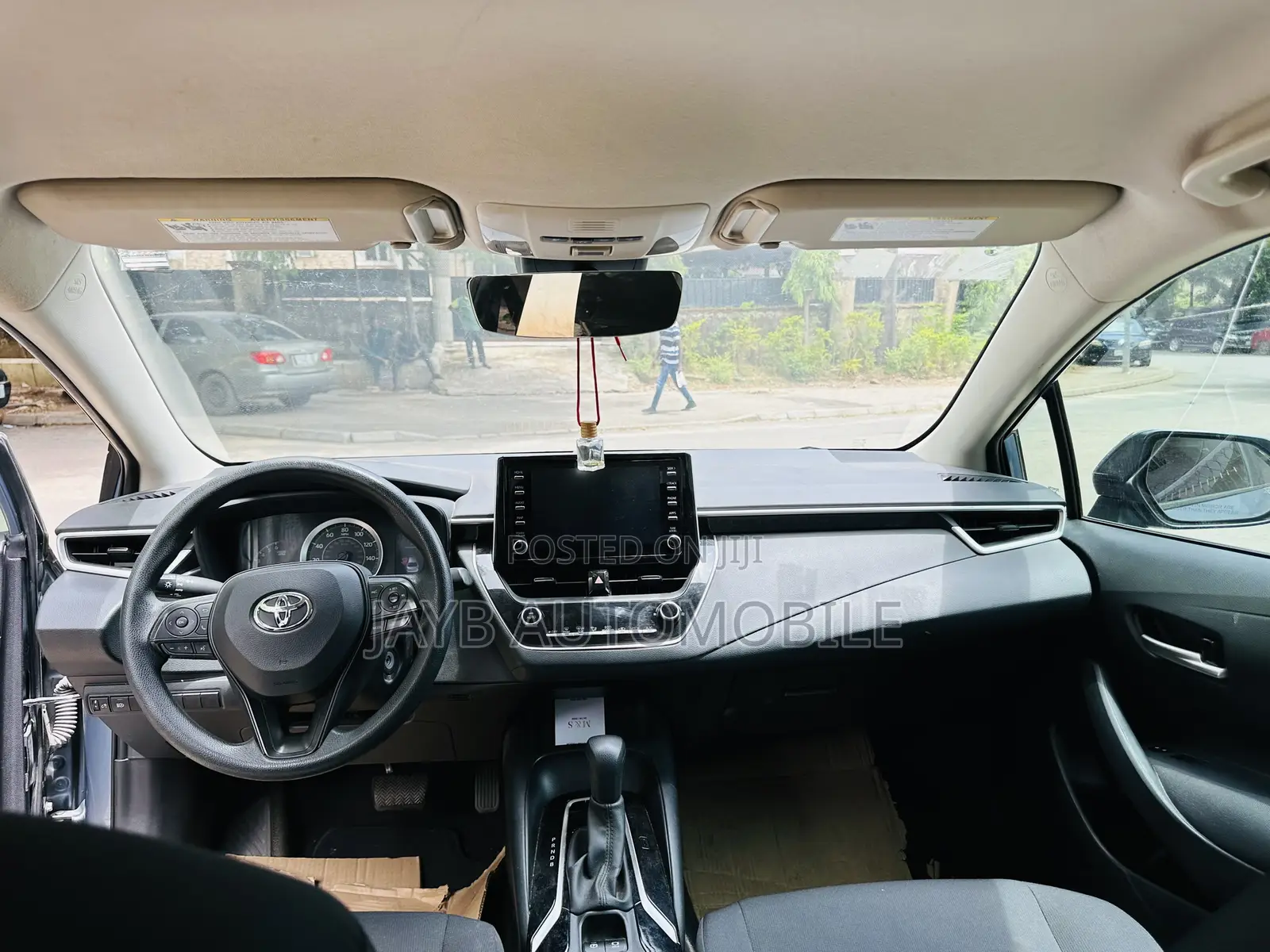 Toyota Corolla LE 2020 Blue