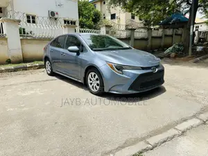 Toyota Corolla LE 2020 Blue