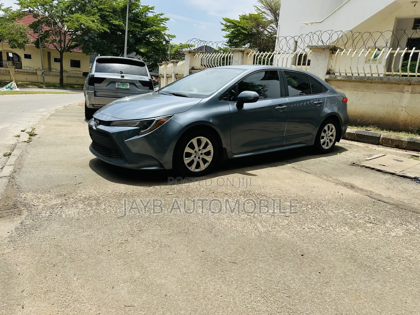 Toyota Corolla LE 2020 Blue