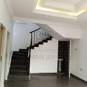 3bdrm Duplex in Alalubosa for rent