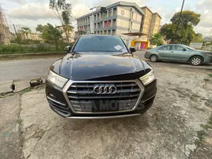 Audi Q5 2018 Black