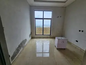 3bdrm Apartment in Victoria Island for sale
