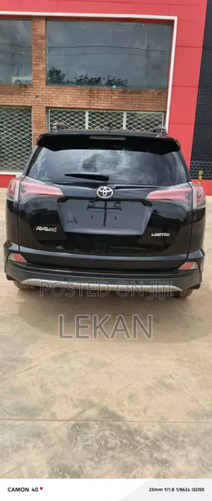 Toyota RAV4 2018 Black
