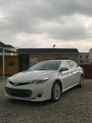 Toyota Avalon 2015 White