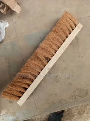 Wood Long Brush