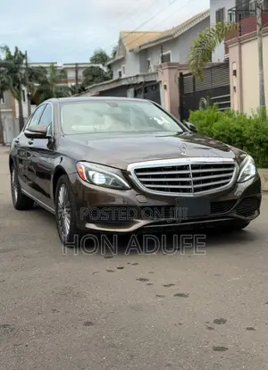 Mercedes-Benz C300 2015 Brown