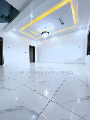 3bdrm Duplex in Meridian Park, Ajah for sale