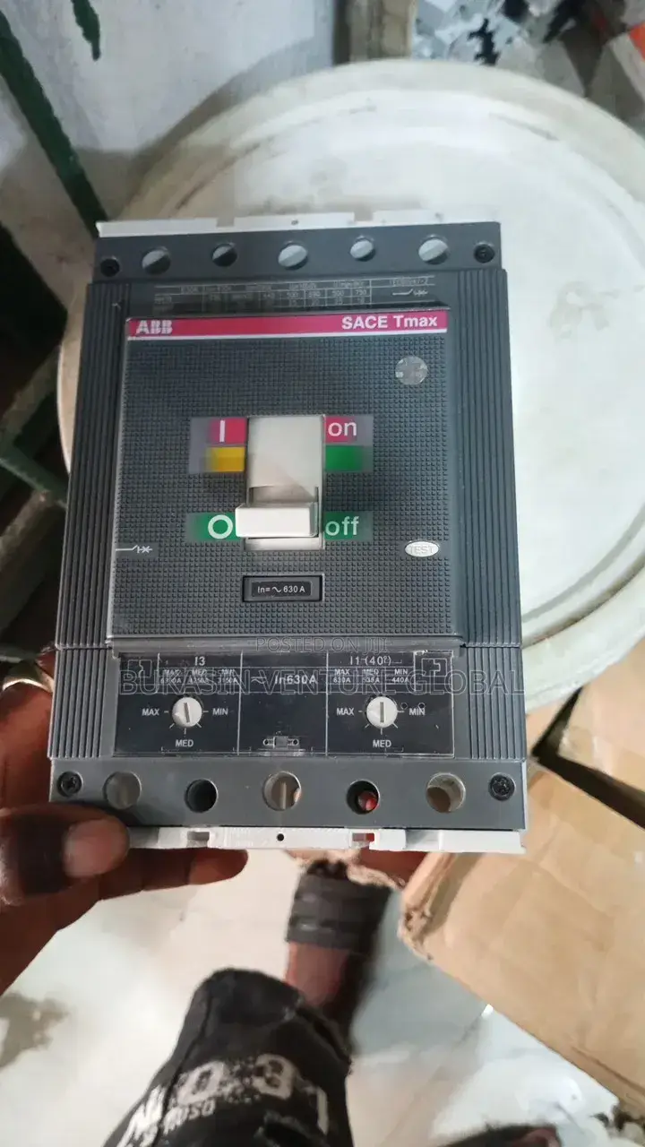 400amps 3pole McCb Breaker Abb
