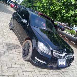Mercedes-Benz C300 Sport 4Matic Sedan AWD (3.0L 6cyl 7A) 2010 Black