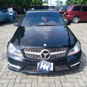 Mercedes-Benz C300 Sport 4Matic Sedan AWD (3.0L 6cyl 7A) 2010 Black