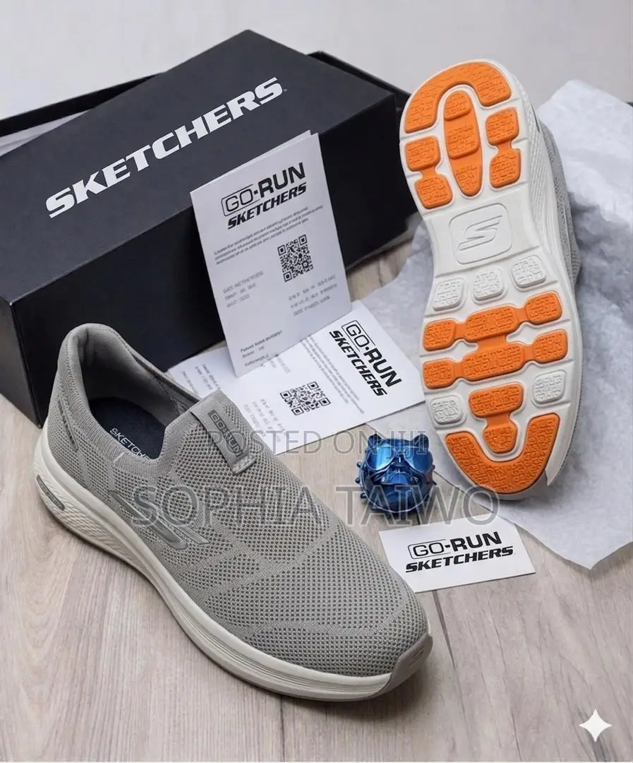 Sketchers Sneaker