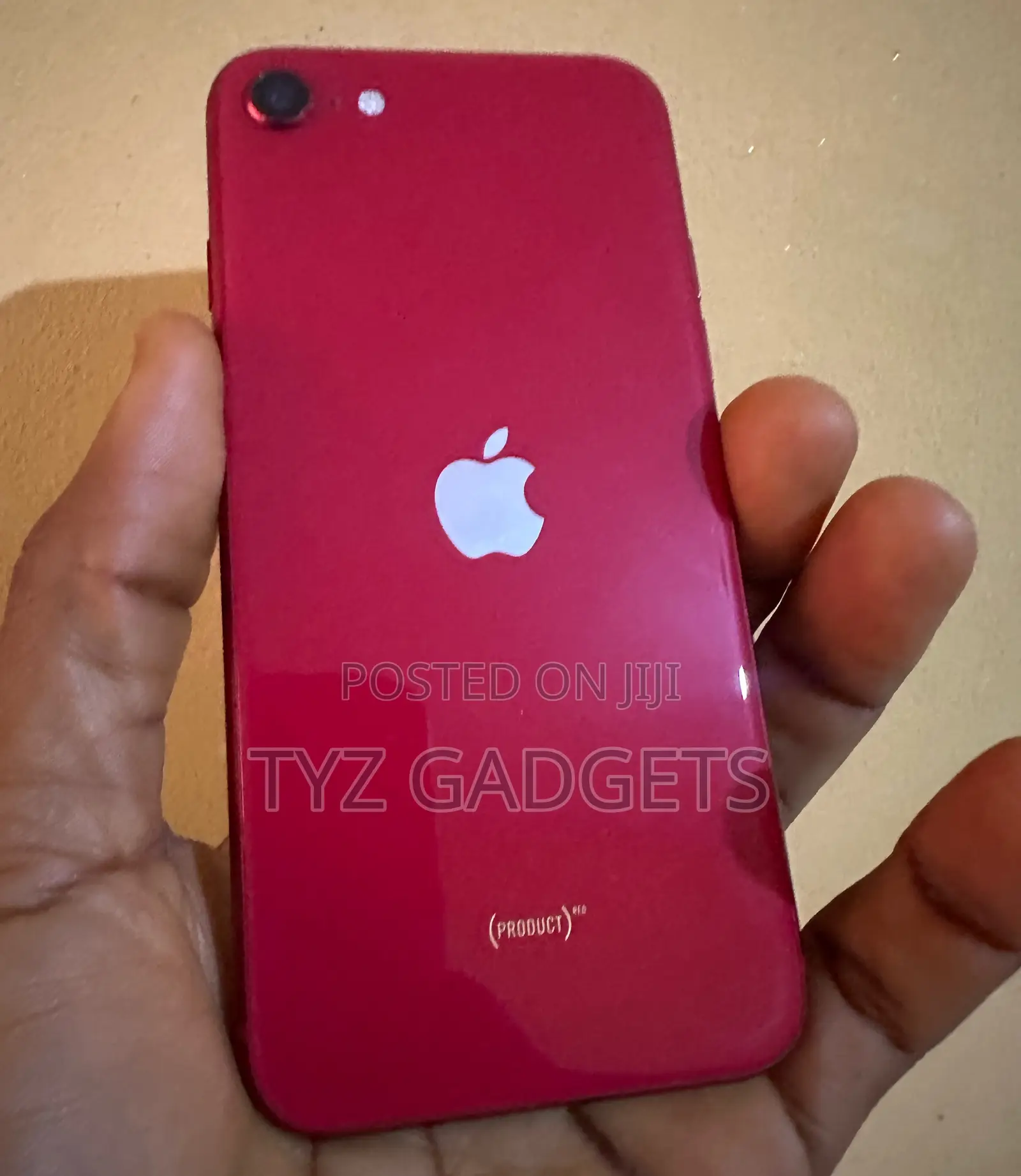 Apple iPhone SE 64 GB Red