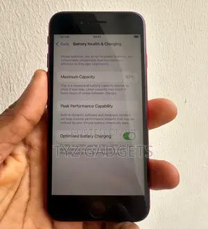 Apple iPhone SE 64 GB Red