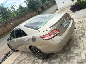 Toyota Camry LE 4dr Sedan (2.4L 4cyl 5A) 2008 Gold
