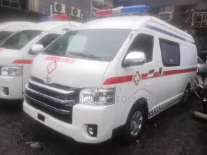 Toyota HiAce 2018 White