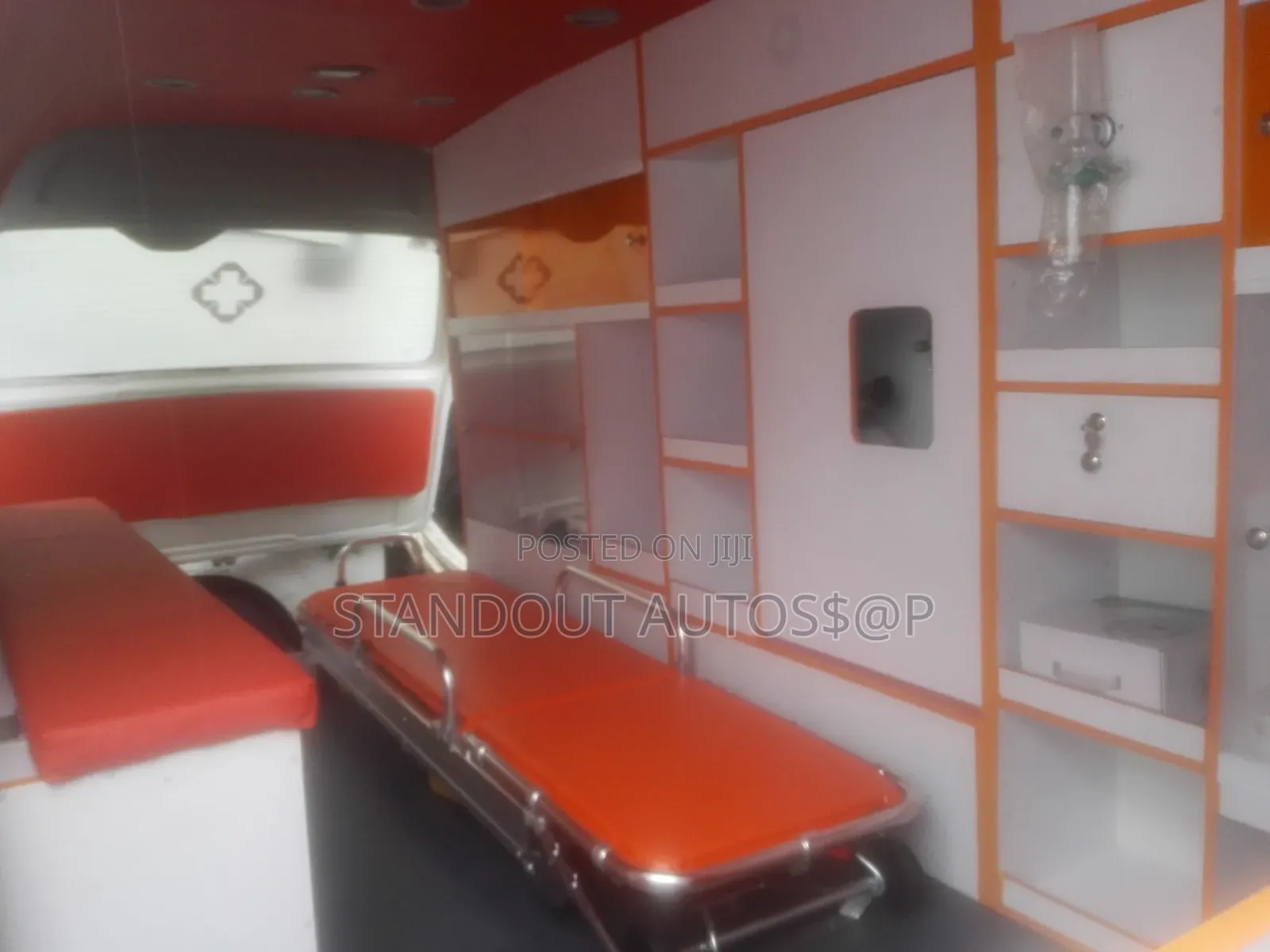 Toyota HiAce 2018 White