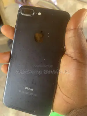 Apple iPhone 7 Plus 32 GB Black